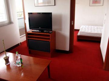 Aparthotel Elegant Apartotel 3*